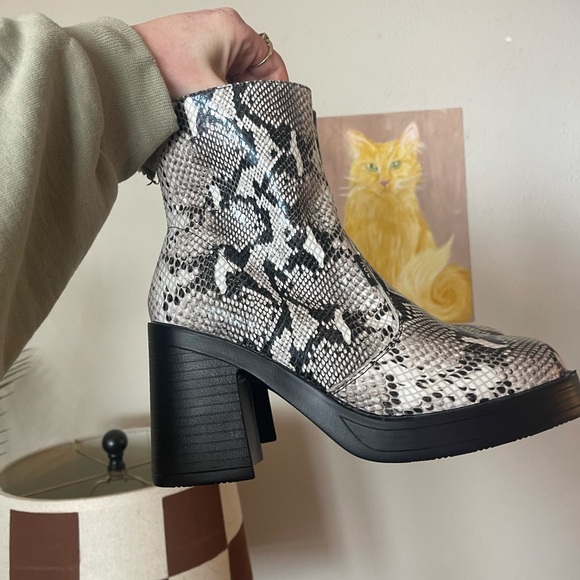 Snake skin Block Heel ROC Leather Boots Australia - Picture 1 of 6
